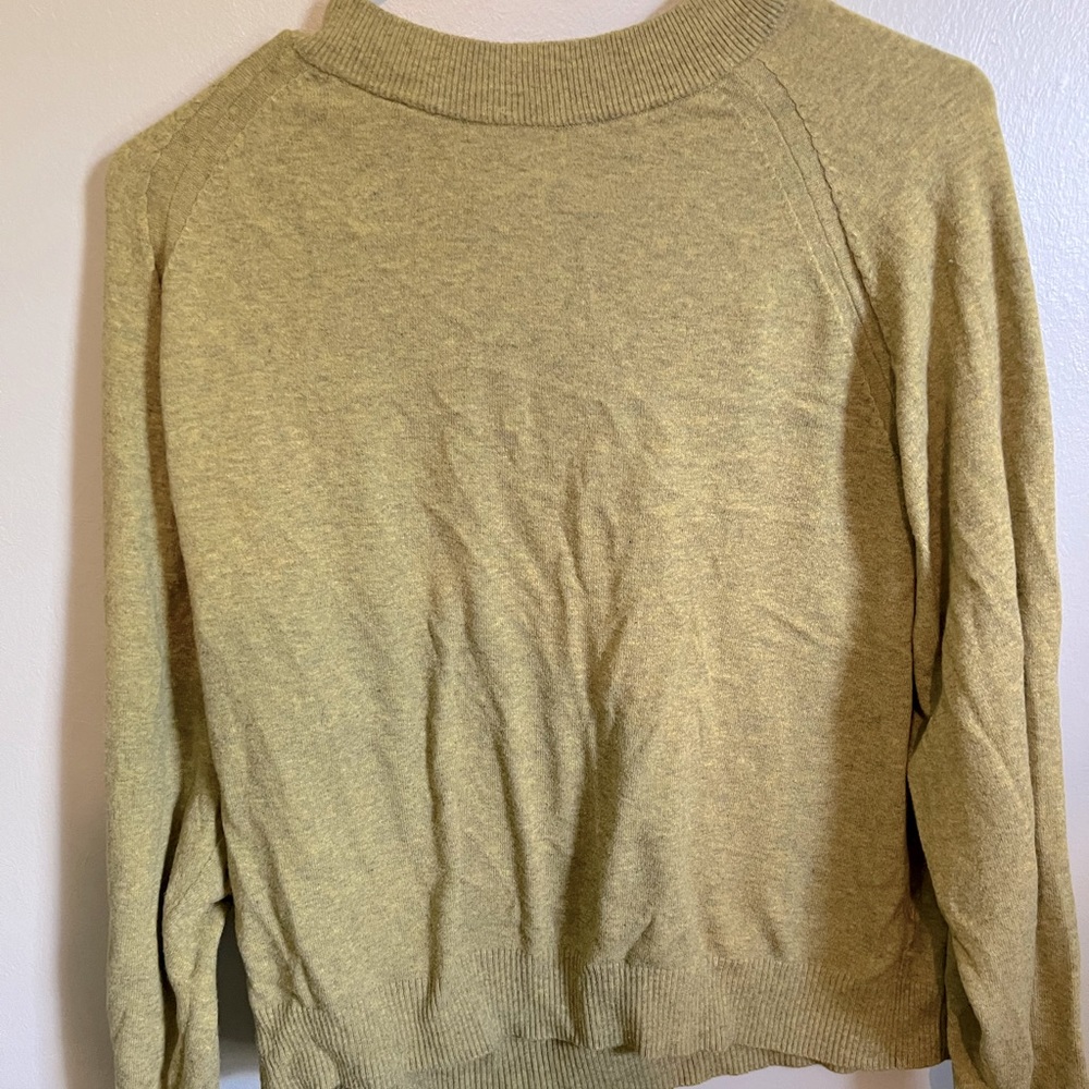 A New day size large light sweater